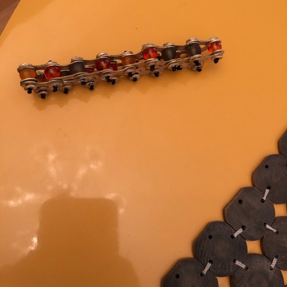 Unique! ⚙️ Bead & Gear Bracelet - Picture 4 of 7